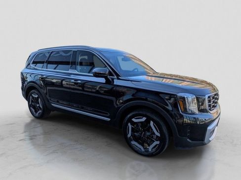 Certified 2023 Kia Telluride S w/ S Sunroof Package AWD/4WD image 5