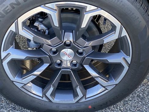 New 2026 GMC Terrain Elevation w/ Elevation Premium Package AWD/4WD image 6