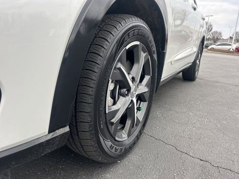 Used 2023 Honda HR-V EX-L image 12