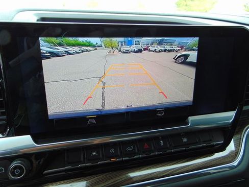 Used 2023 Chevrolet Silverado 1500 LT AWD/4WD image 13