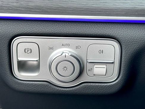 New 2026 Mercedes-Benz GLE 450 4MATIC image 17