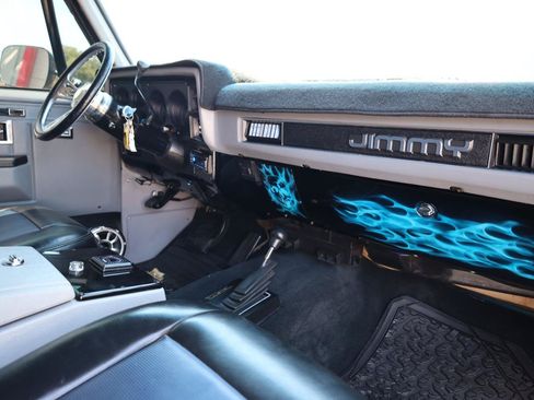 Used 1988 GMC Jimmy 4WD image 43