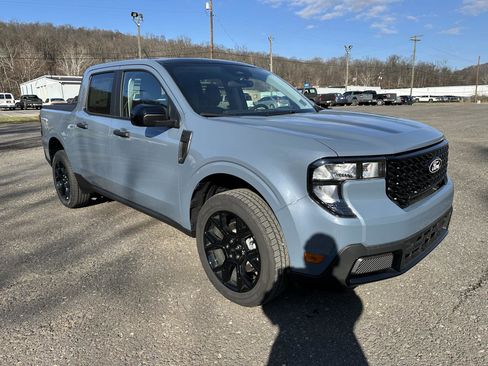 New 2025 Ford Maverick XLT w/ XLT Luxury Package image 3