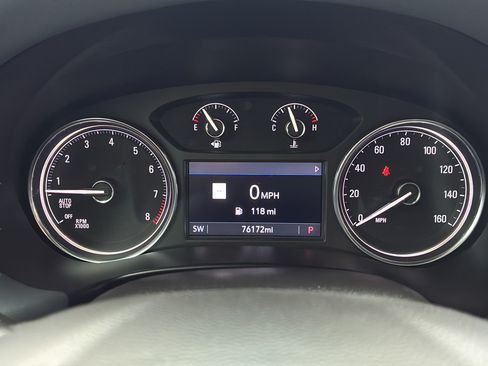 Used 2023 Buick Enclave Essence w/ Experience Buick Package FWD image 26