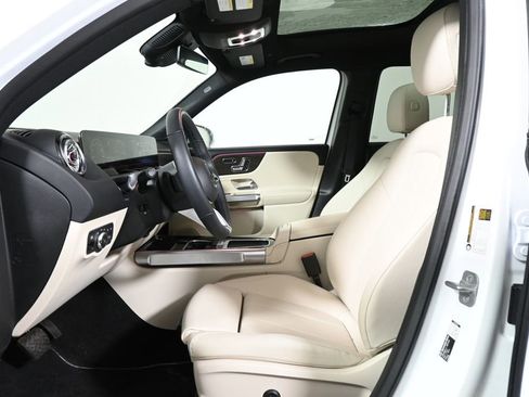 Certified 2026 Mercedes-Benz GLB 250 4MATIC image 3