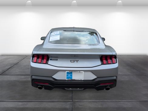 Used 2026 Ford Mustang GT RWD image 5