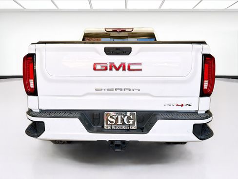 Used 2022 GMC Sierra 1500 AT4X image 5