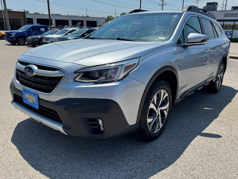 Used 2022 Subaru Outback Limited AWD/4WD image 8