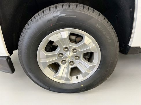 Used 2018 Chevrolet Silverado 1500 LT w/ All Star Edition AWD/4WD image 35