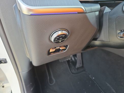 New 2026 Mercedes-Benz GLC 300 4MATIC image 12