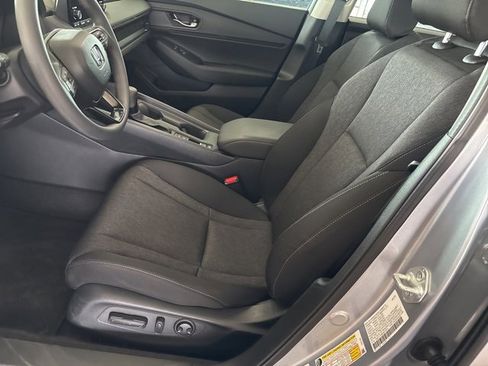 Used 2025 Honda Accord SE image 9