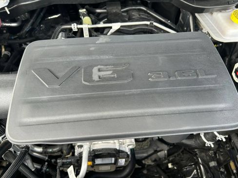 Used 2025 RAM 1500 Big Horn RWD image 12