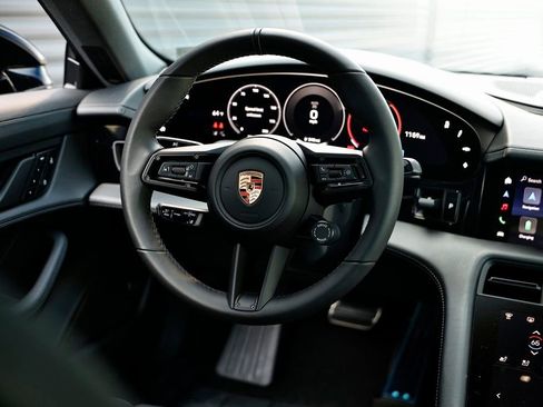 New 2026 Porsche Taycan 4 image 28