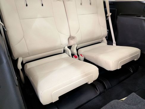 Certified 2023 Lexus GX 460 Premium image 37