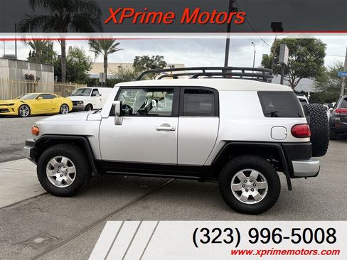 Used 2007 Toyota FJ Cruiser 4WD image 5