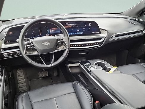 Certified 2024 Cadillac Lyriq Sport AWD/4WD image 16