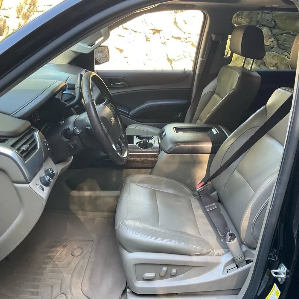 Used 2017 Chevrolet Suburban LT AWD/4WD image 10