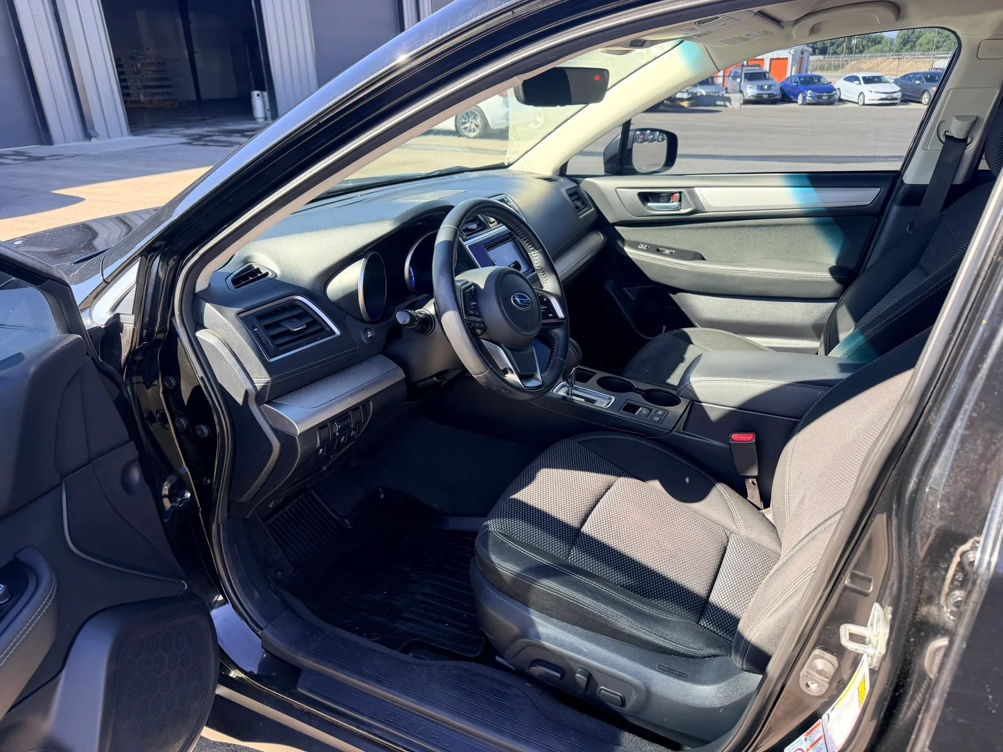 Used 2019 Subaru Outback 2.5i Premium AWD/4WD image 9