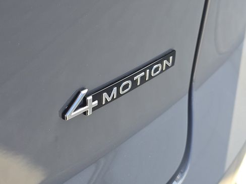 New 2026 Volkswagen Atlas Cross Sport SEL Premium R-Line image 12