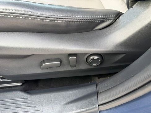 Used 2023 Subaru Outback Limited image 19