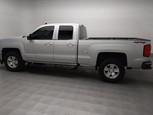 Used 2019 Chevrolet Silverado 1500 LT AWD/4WD image 3