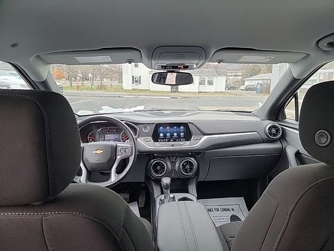 Used 2019 Chevrolet Blazer LT image 11