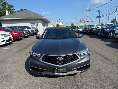 Used 2019 Acura TLX FWD image 2