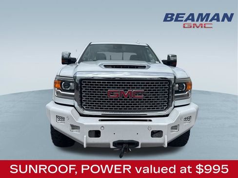 Used 2017 GMC Sierra 2500 Denali w/ Duramax Plus Package AWD/4WD image 2