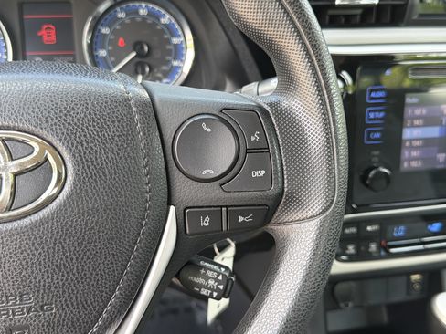 Used 2017 Toyota Corolla LE FWD image 25