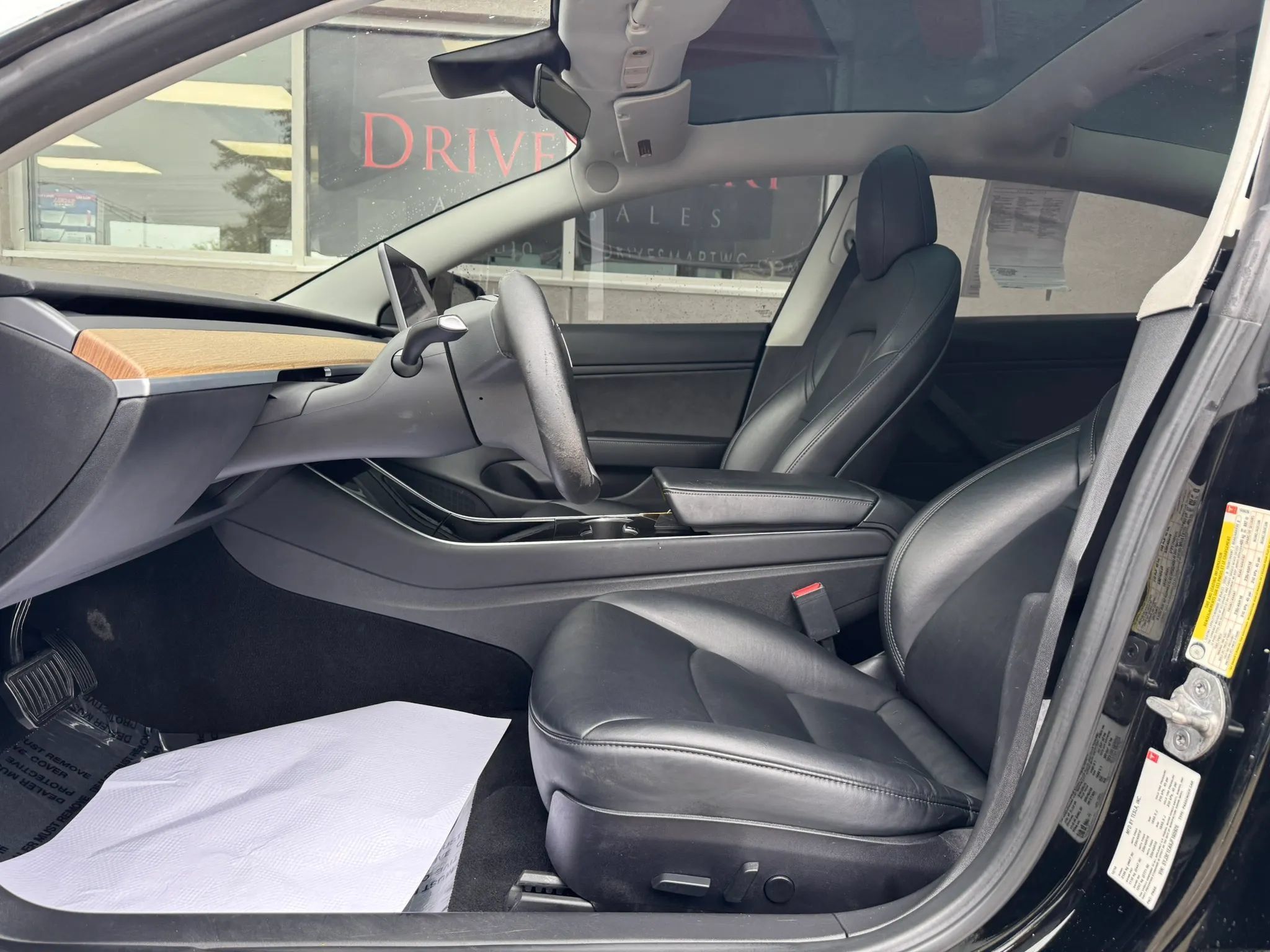 Used 2018 Tesla Model 3 Mid Range RWD image 7