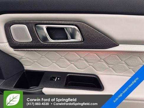 New 2026 Ford Explorer Platinum w/ LUX Leather Package image 19