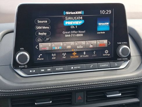 Certified 2023 Nissan Rogue SV w/ SV Premium B Package AWD/4WD image 18
