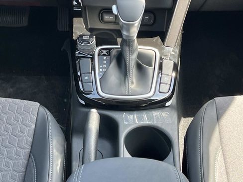 New 2026 Kia Seltos S FWD image 16