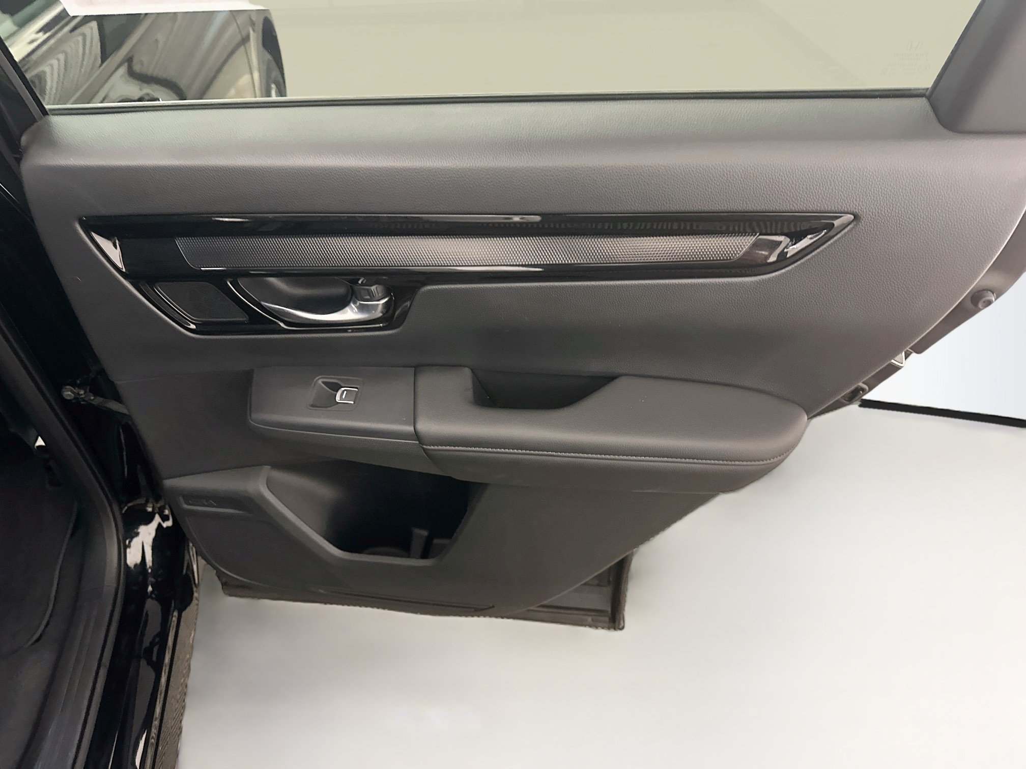 Used 2025 Honda CR-V EX-L image 32