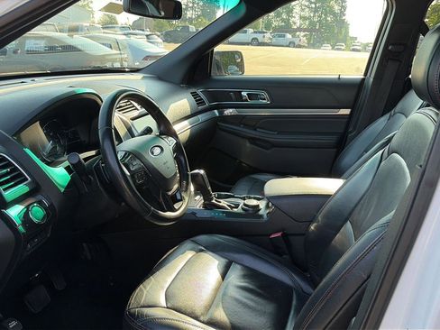 Used 2016 Ford Explorer Sport AWD/4WD image 5