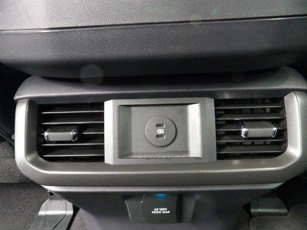 Used 2025 Ford F150 Lariat AWD/4WD image 18