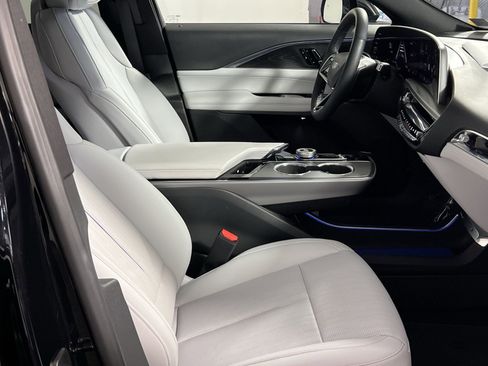 Used 2024 Cadillac Lyriq Luxury w/ LPO, Floor Liner Package AWD/4WD image 29