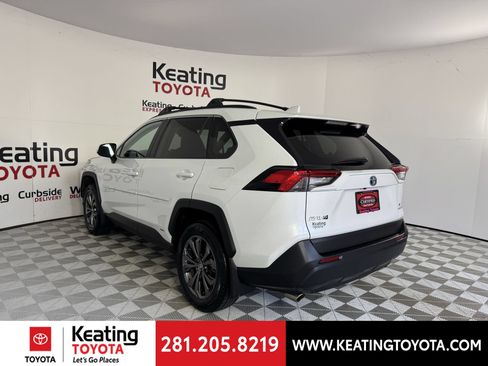 Certified 2024 Toyota RAV4 XLE Premium AWD/4WD image 8