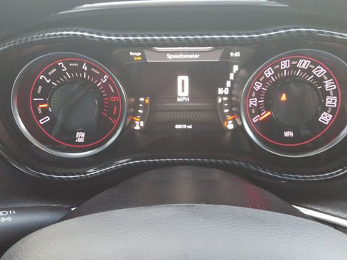 Used 2016 Dodge Challenger R/T Scat Pack w/ Leather Interior Group image 14