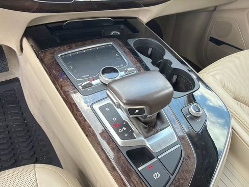 Used 2019 Audi Q7 3.0T Prestige AWD/4WD image 20