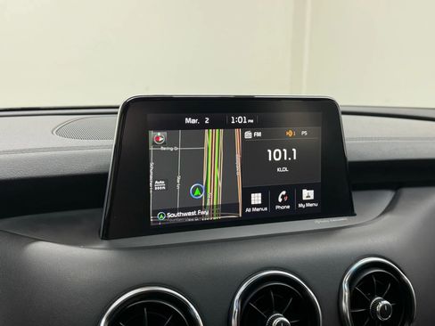 Used 2020 Kia Stinger GT2 image 21