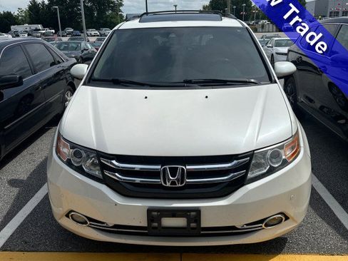 Used 2015 Honda Odyssey Touring image 1