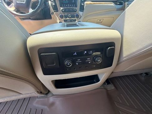 Used 2017 GMC Yukon Denali w/ Open Road Package AWD/4WD image 18