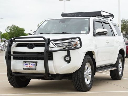 Used 2022 Toyota 4Runner SR5 Premium w/ Moonroof Package image 4