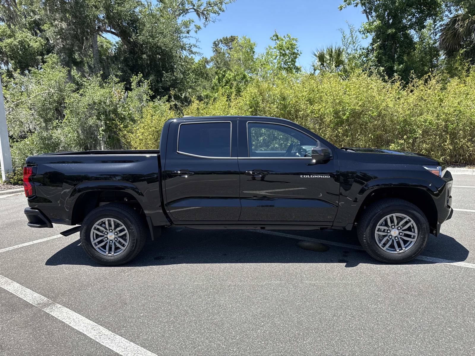 New 2026 Chevrolet Colorado LT RWD image 2