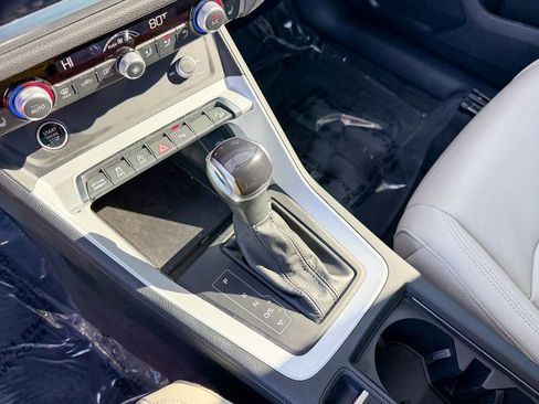 Used 2022 Audi Q3 2.0T Premium w/ Convenience Package image 22