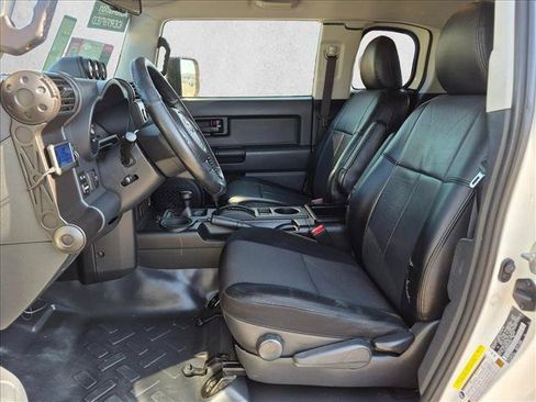 Used 2012 Toyota FJ Cruiser 4WD w/ Convenience Pkg image 15