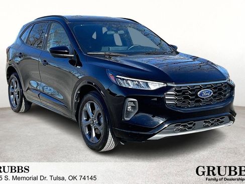 Used 2023 Ford Escape ST-Line Select w/ Tech Pack #2 image 1