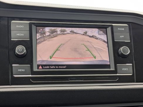 Used 2025 Volkswagen Jetta S image 12