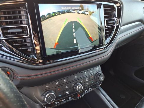 Used 2024 Dodge Durango GT image 25